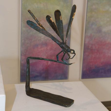 Handgeschmiedete Libelle aus Bronze
