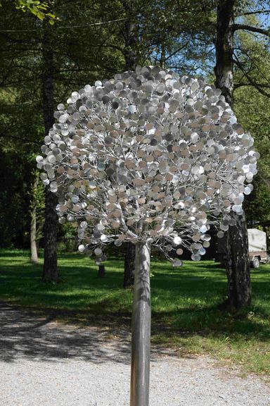 Metallbäume aus Edelstahl