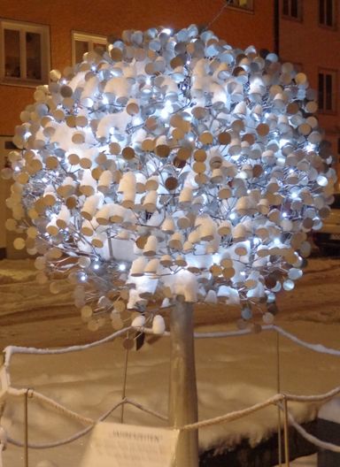 Metallbäume aus Edelstahl